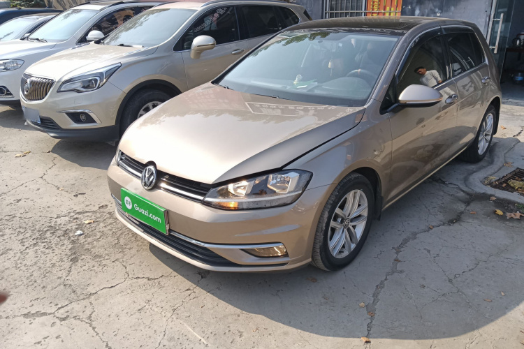 大众 高尔夫 2018款 1.6L 自动舒适型车身外观1