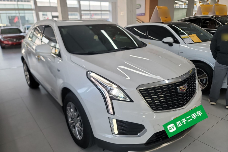 凯迪拉克XT5 2021款 28T 豪华型车身外观3