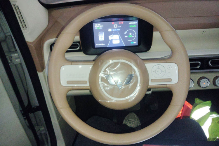 五菱汽车 宏光MINIEV 2024款 第三代 215km 青春版中控内饰13