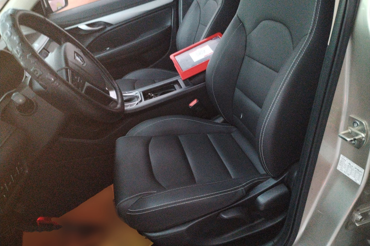 吉利汽车 帝豪 2018款 1.5L CVT向上互联版中控内饰19