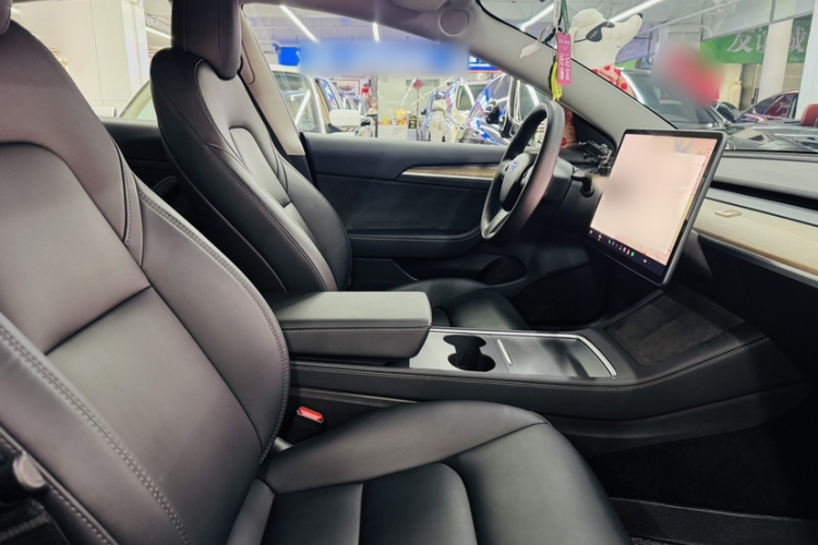 特斯拉 Model 3 2022款 后轮驱动版中控内饰7008