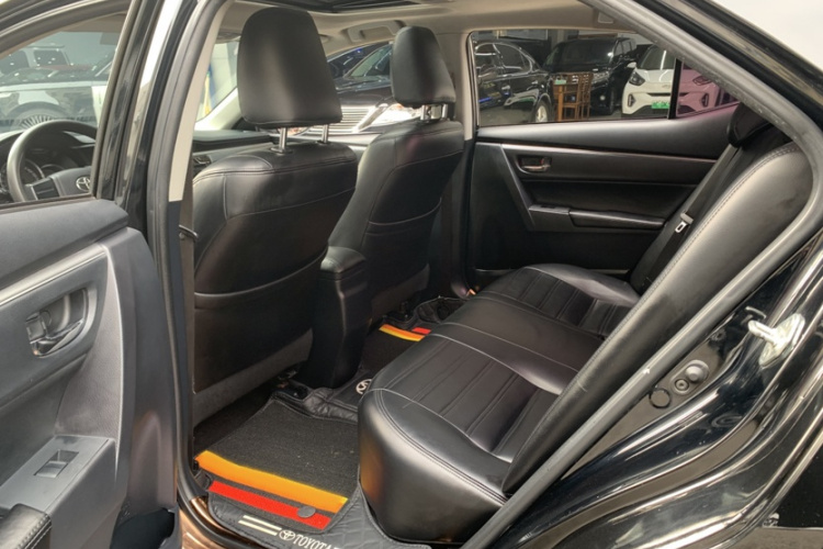 丰田 雷凌 2016款 1.6G CVT精英版中控内饰7005