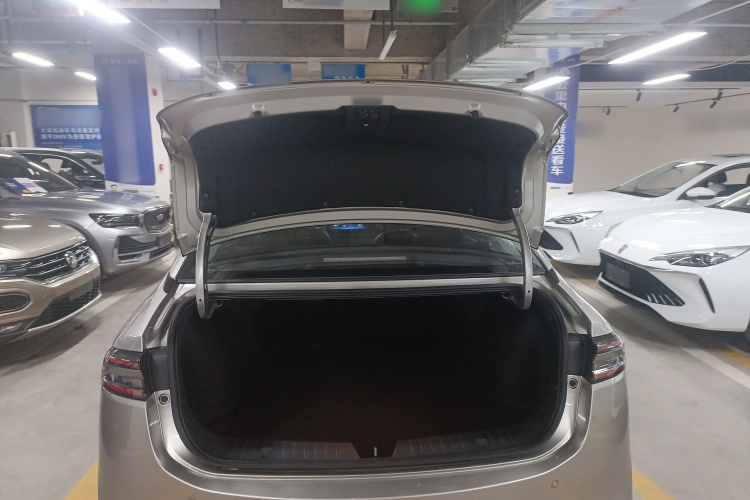 埃安 AION S Plus 2025款 出行版 52.998kWh机舱底盘23