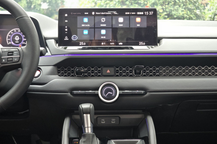 本田 雅阁 2025款 260TURBO 豪华版中控内饰7005