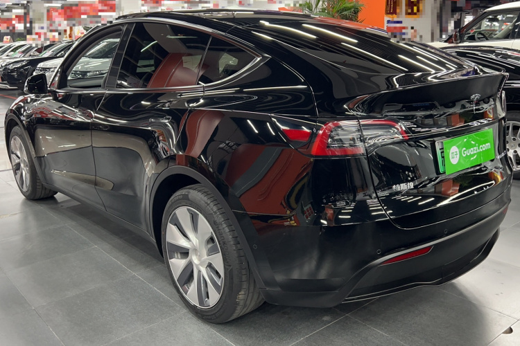 特斯拉 Model Y 2021款 标准续航后驱版车身外观6005