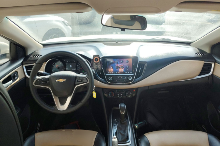 雪佛兰 科鲁泽 2020款 320 自动悦享版中控内饰12