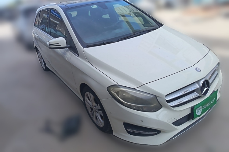 奔驰B级 2015款 B 200 动感型车身外观6002
