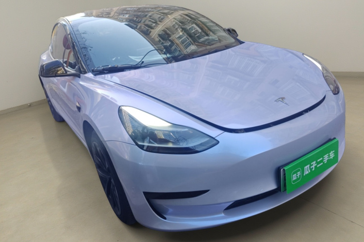 特斯拉 Model 3 2022款 后轮驱动版车身外观3