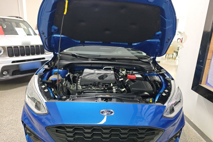 福特 福克斯 2020款 两厢 EcoBoost 180 自动锋潮型局部细节24
