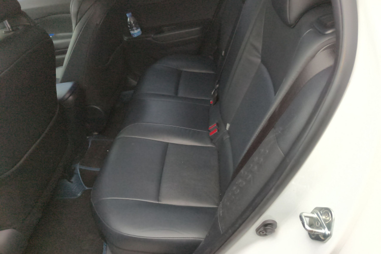 丰田C-HR 2021款 2.0L 豪华版中控内饰21