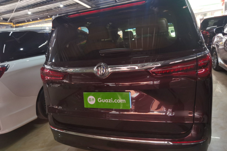 别克GL8 2022款 Avenir艾维亚 六座贤礼版车身外观6004