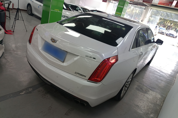 凯迪拉克CT6 2016款 28T 精英型车身外观7