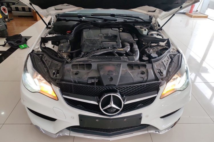 奔驰E级(进口) 2016款 E 200 轿跑车 灵动版局部细节24