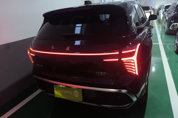 红旗HS3 PHEV 2024款 PHEV 115km 劲为版车身外观6