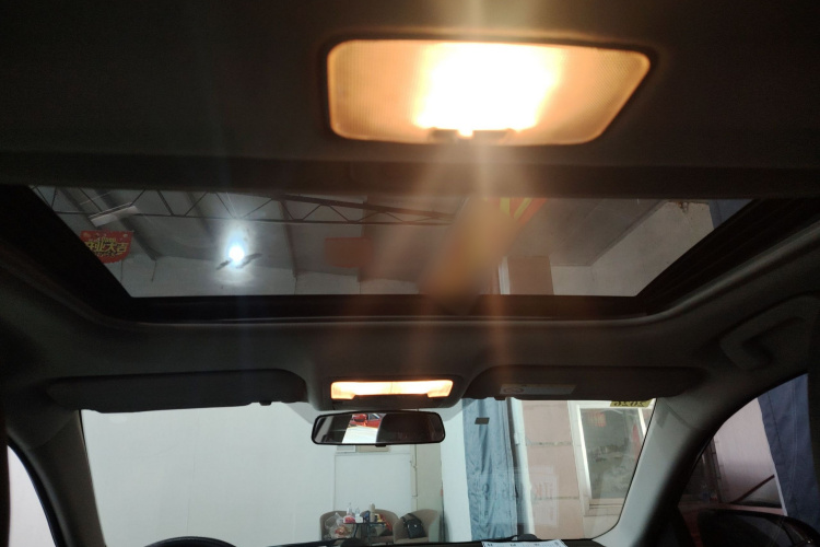 丰田 雷凌 2014款 1.6G CVT精英版中控内饰7004