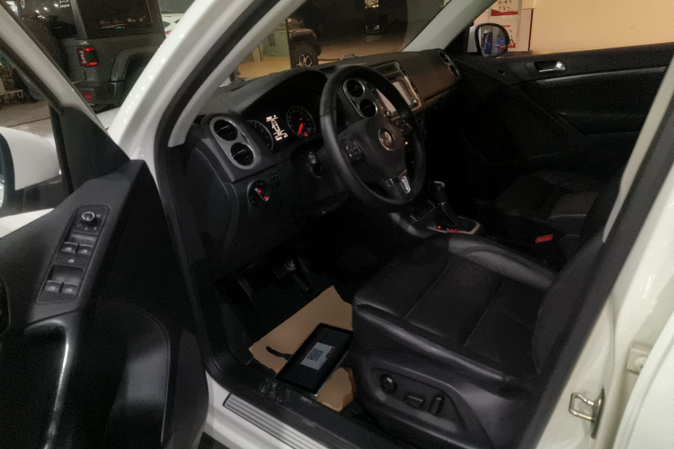 大众 途观 2013款 1.8TSI 自动四驱舒适版中控内饰20