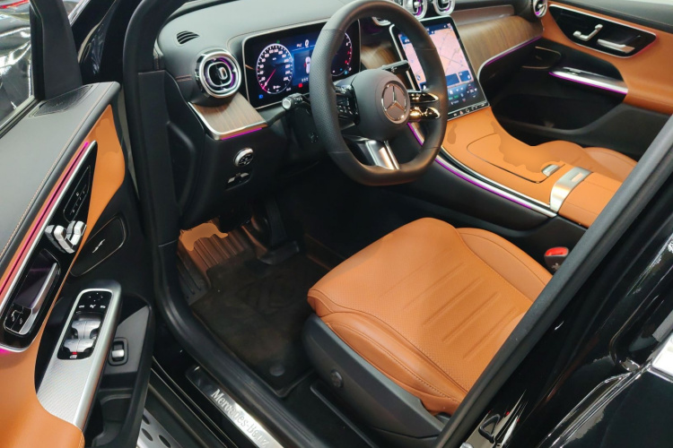 奔驰GLC 2025款 改款 GLC 300 L 4MATIC 动感型 5座中控内饰20