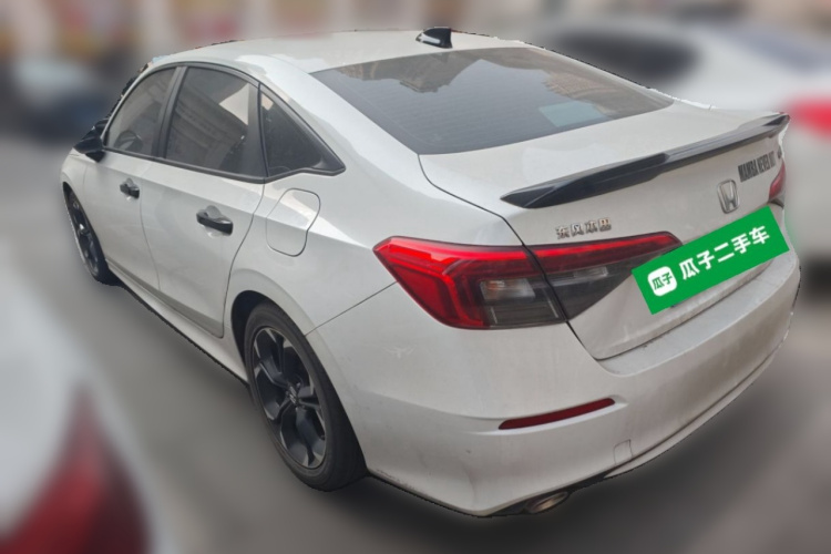 福特 福克斯 2021款 三厢 EcoBoost 180 自动ST Line车身外观5