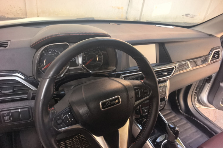 众泰 大迈X5 2017款 升级版 1.5T CVT知县型中控内饰7001