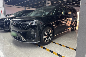 沃尔沃EM90 2025款 Ultra 六座