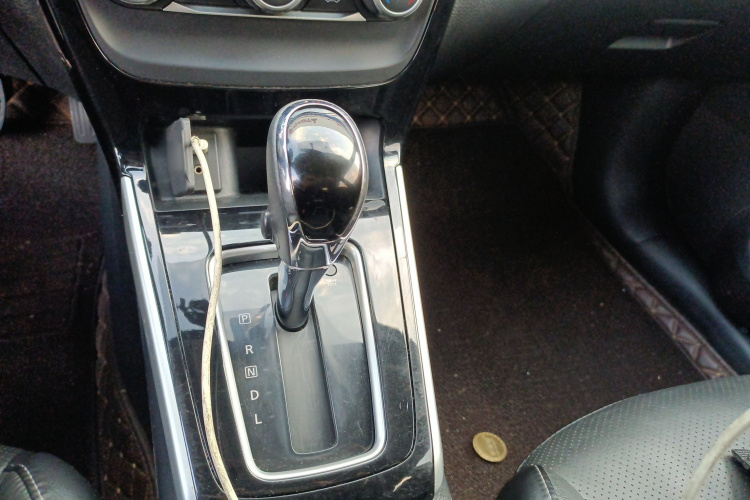 日产 轩逸 2018款 1.6XV CVT尊享版局部细节18