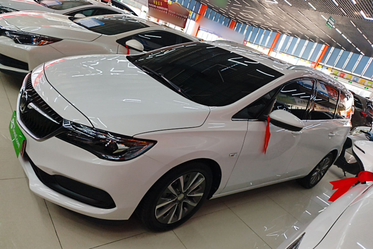 别克GL6 2021款 323T 轻混动互联豪华型车身外观4