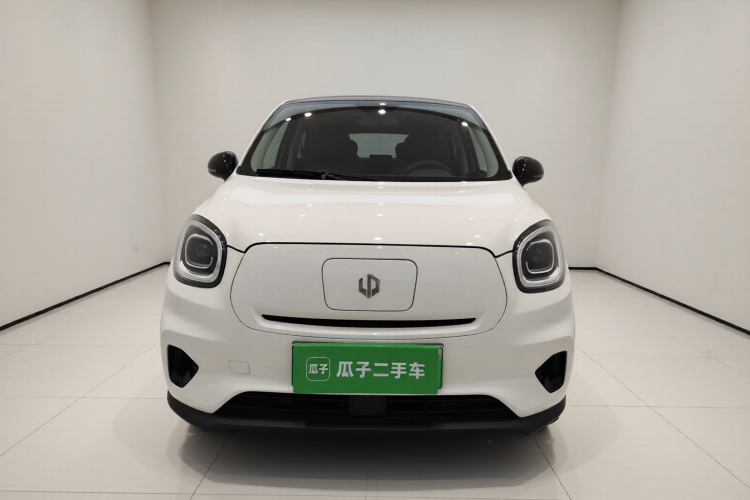 零跑汽车 零跑T03 2024款 200轻享版车身外观2