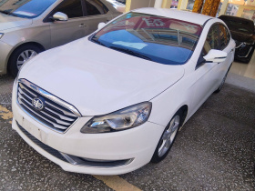 奔腾B70 2014款 2.0L 自动舒适型