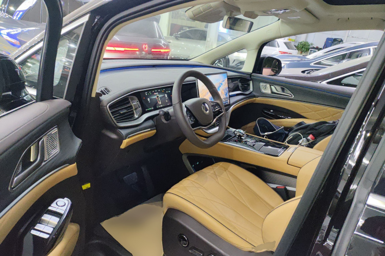 腾势D9 2024款 DM-i 980 四驱旗舰型中控内饰20