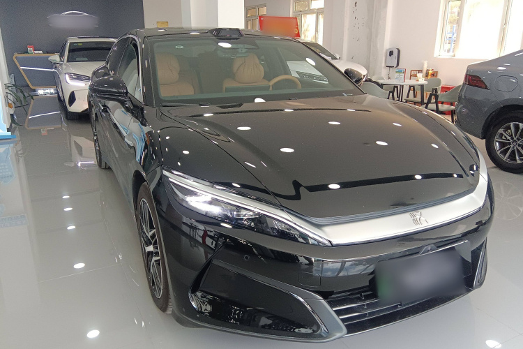 比亚迪 汉L 2025款 EV 四驱激光雷达旗舰型车身外观6002