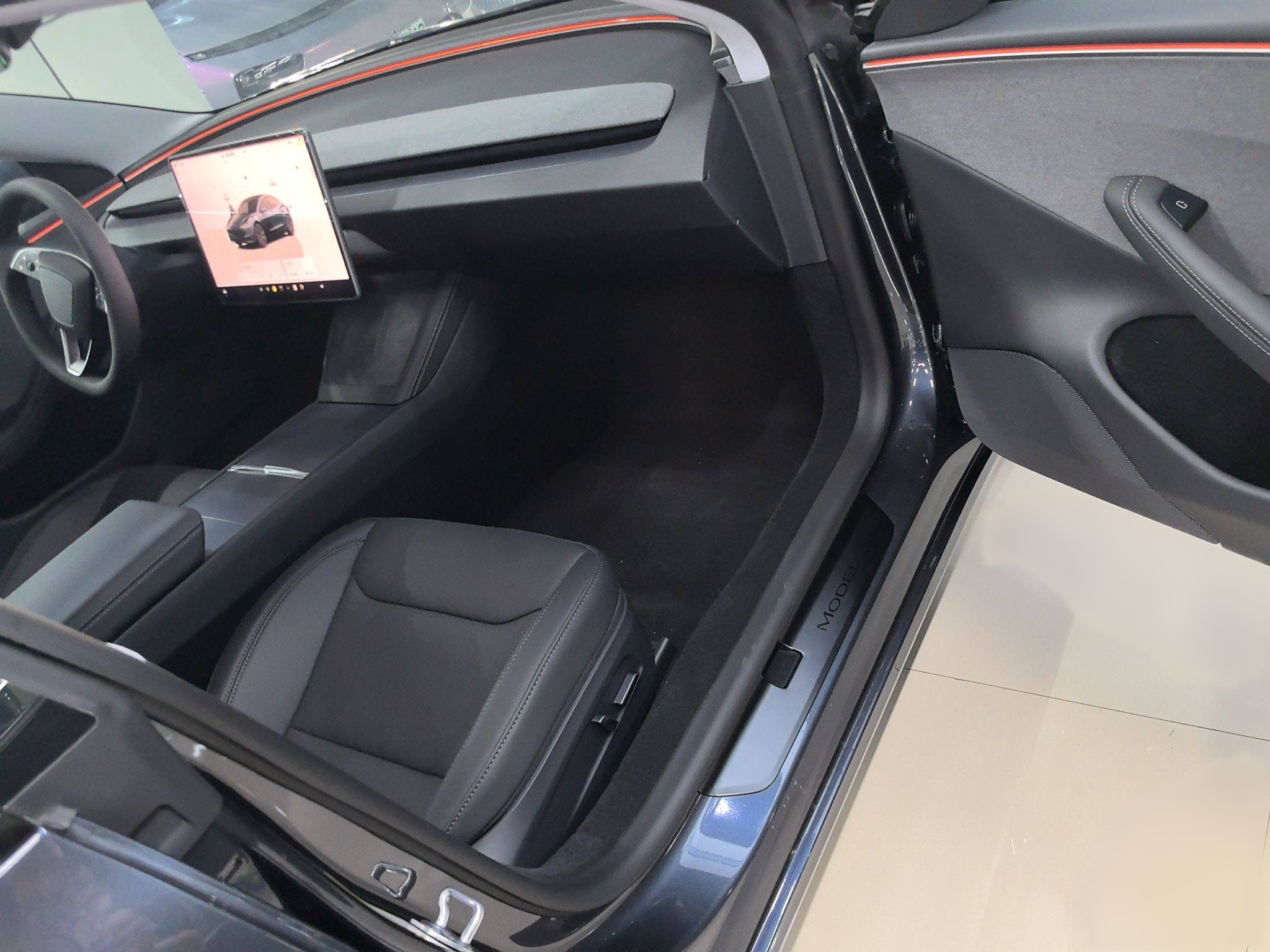 特斯拉 Model 3 2025款 后轮驱动版