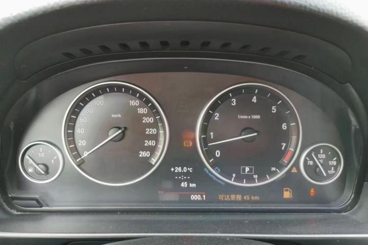 宝马5系 2013款 530Li 领先型中控内饰7002