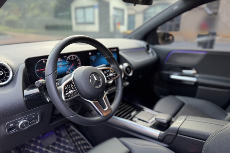 奔驰B级 2020款 B 180中控内饰7002