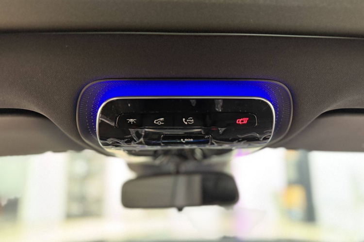 奔驰C级 2022款 C 260 L中控内饰7004