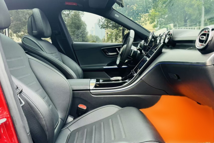 奔驰C级 2022款 改款 C 260 L 运动版中控内饰7004