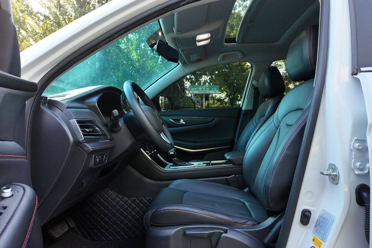 长安CS75 2021款 荣耀百万版 280T DCT豪华型中控内饰7005