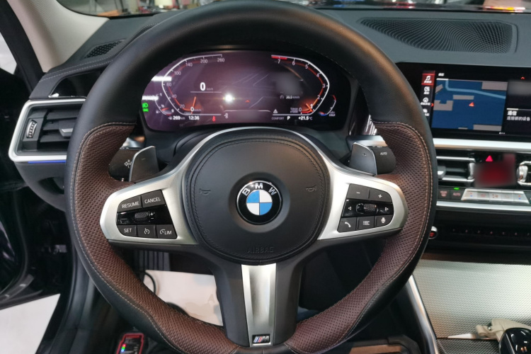 宝马3系 2022款 改款 325Li M运动曜夜套装局部细节13