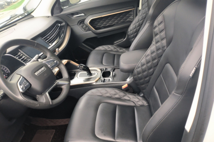 哈弗H6 2021款 1.5T 自动冠军版中控内饰19
