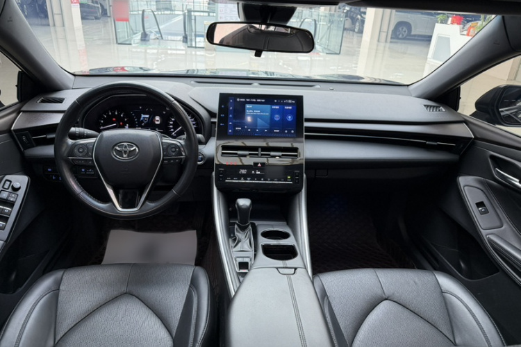 丰田 亚洲龙 2022款 2.0L 豪华版中控内饰7001