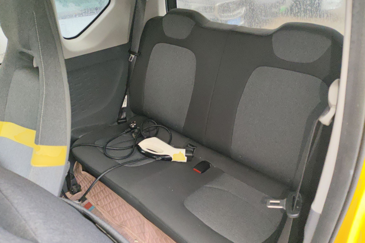 五菱汽车 宏光MINIEV 2022款 马卡龙时尚款 磷酸铁锂中控内饰21