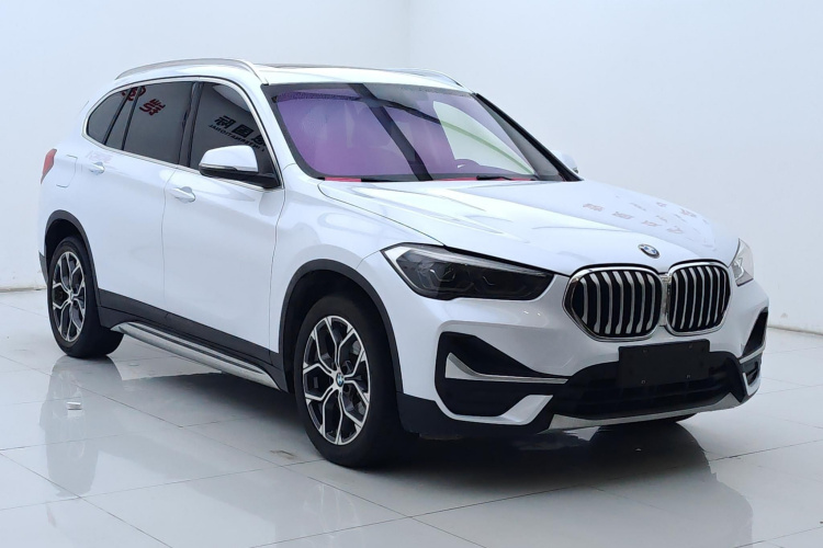 宝马X1 2020款 sDrive25Li 领先型车身外观6002