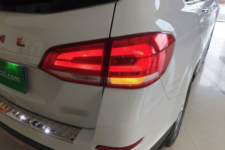 哈弗H6 2019款 运动版 1.5T 自动两驱精英型 国VI车身外观9