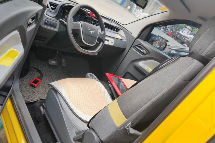 五菱汽车 宏光MINIEV 2021款 马卡龙时尚款 三元锂中控内饰19