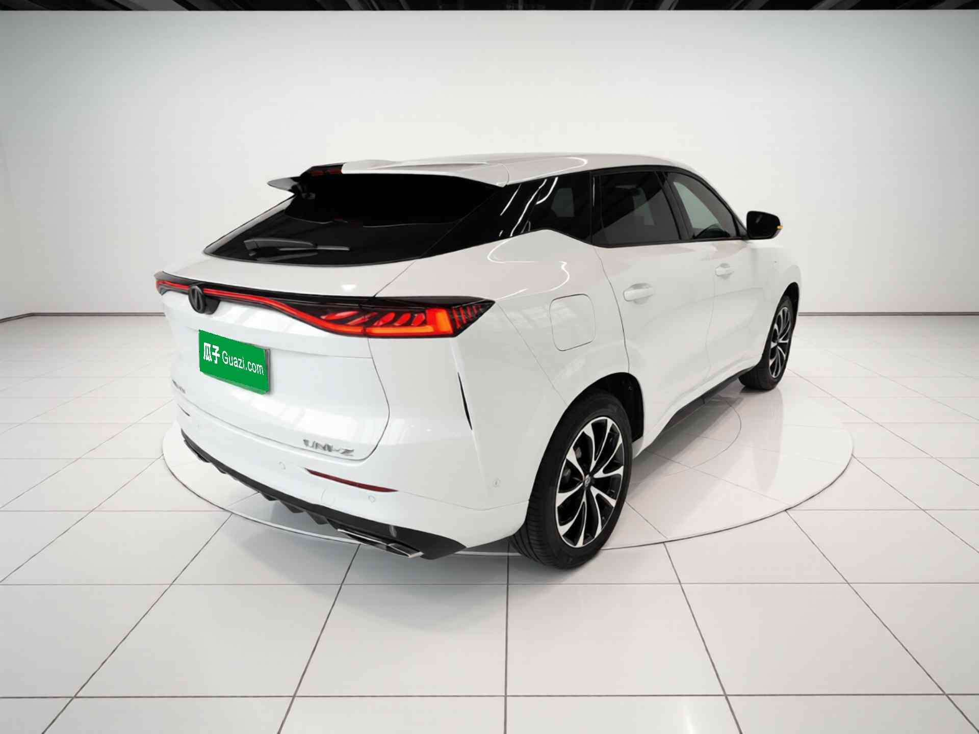长安UNI-Z新能源 2024款 蓝鲸智电iDD 125km 卓越型(4)