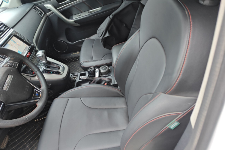 哈弗H6 2017款 蓝标 运动版 1.5T 自动两驱尊享型中控内饰19