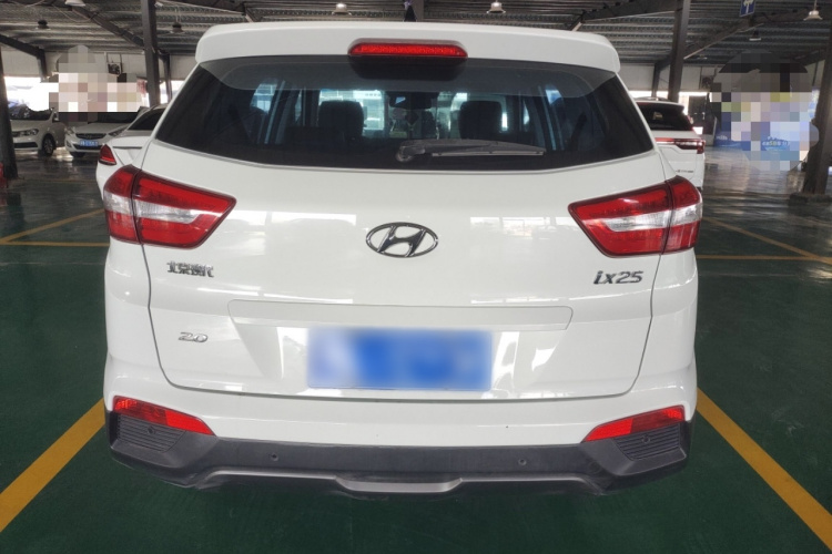 北京现代ix25 2015款 2.0L 自动两驱智能型GLS车身外观6