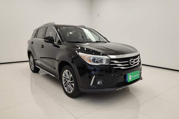 广汽传祺 传祺GS4 2015款 200T G-DCT精英版车身外观3