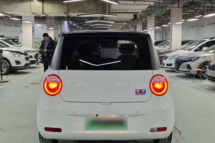 长安启源 长安Lumin 2023款 205km 香沁款车身外观6006