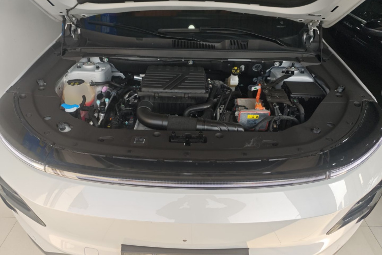 捷途山海L7 2024款 1.5T 120km  ULTRA 5座机舱底盘24