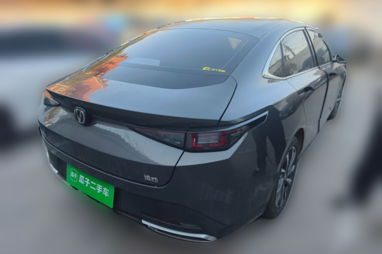 长安 逸动 2024款 1.5T GDI自动 旗舰型车身外观7